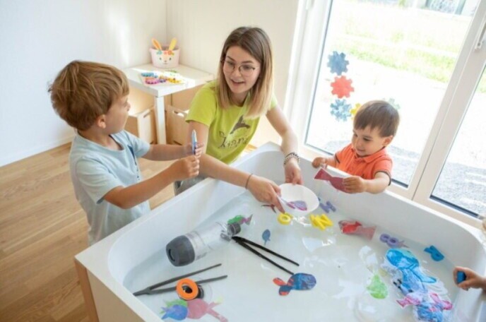 English Teacher 60 - 80% (w/m), 1. Bild